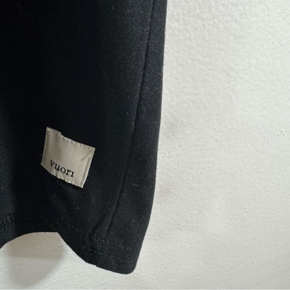 Vuori Energy Top Tank Black Women’s Soft Sleeveless Workout VM123 - Picture 4 of 7